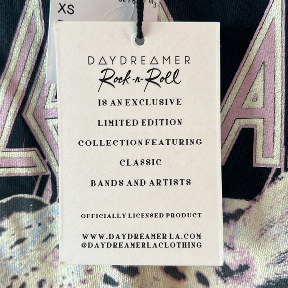 Daydreamer Def Leppard tee. XS. NWT. - Picture 3 of 4